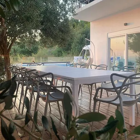 Vila Lea *